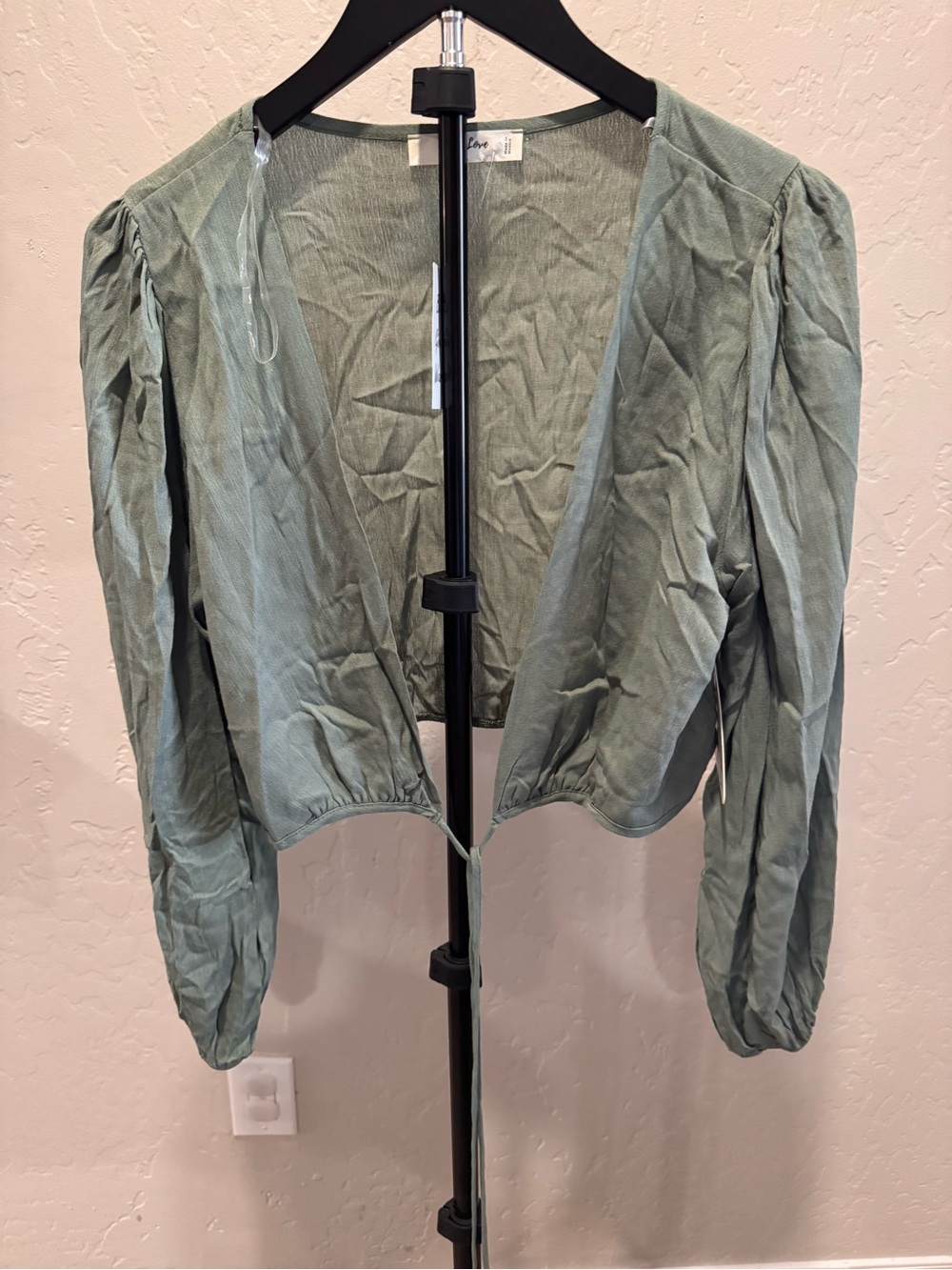 Light Sage Green Women's Cropped Tie-Front Top